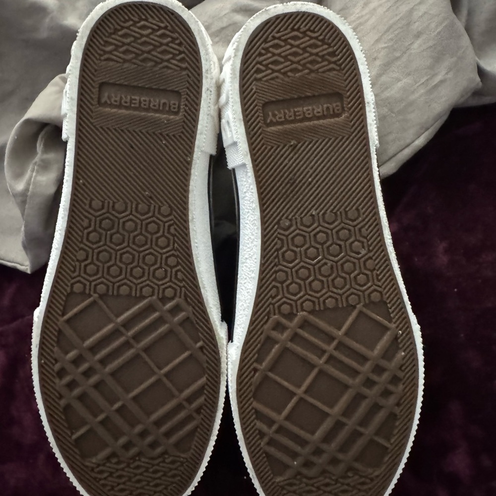 Burberry Beige Check Low-Top Sneakers - Picture 5 of 5